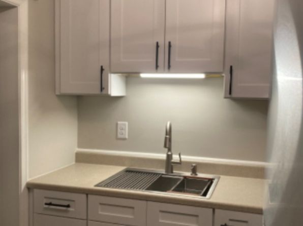 1050 Stonybridge Dr #1050