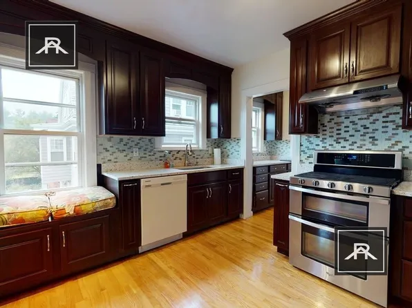 195 Lake St #2, Boston, MA 02135