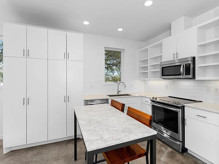 1204 Woodland Ave #B — Photo 16
