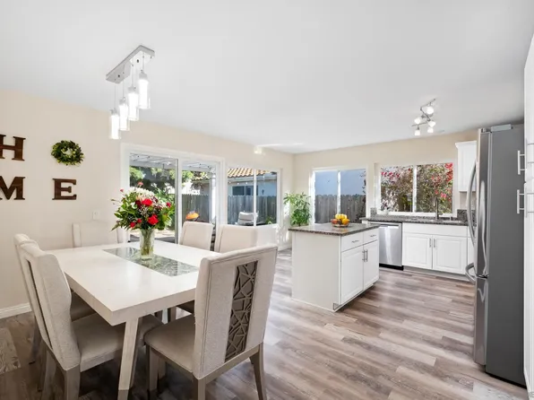 10235 Kamwood Pl, San Diego, CA 92126