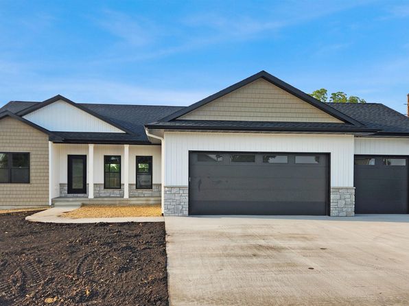 101 Pine Ridge Rd, New Hartford, IA 50660