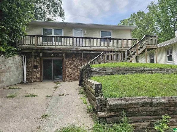 2508 S Royce St, Sioux City, IA 51106