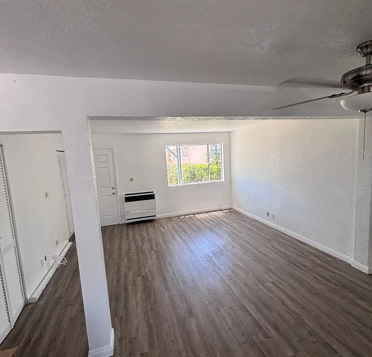 2345 E Jewett St — Photo 4