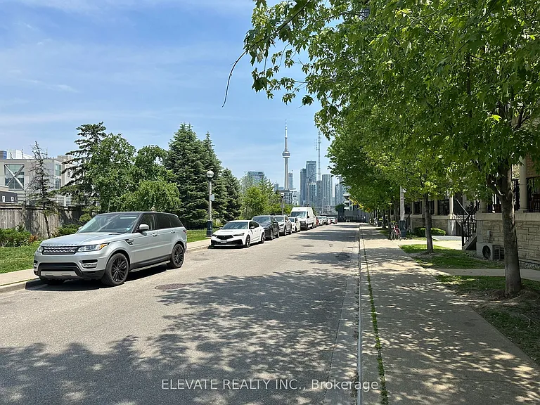 42 Western Battery Rd #706 — Photo 15