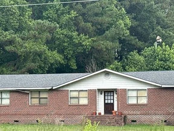 3rd image of 2230 N Main St