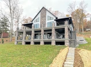 465 Cedar Hill Dr, Williamstown, KY 41097
