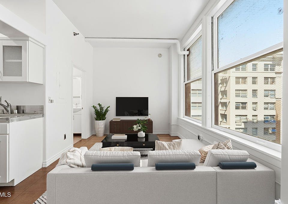 1st image of 215 W 7th St APT 1003