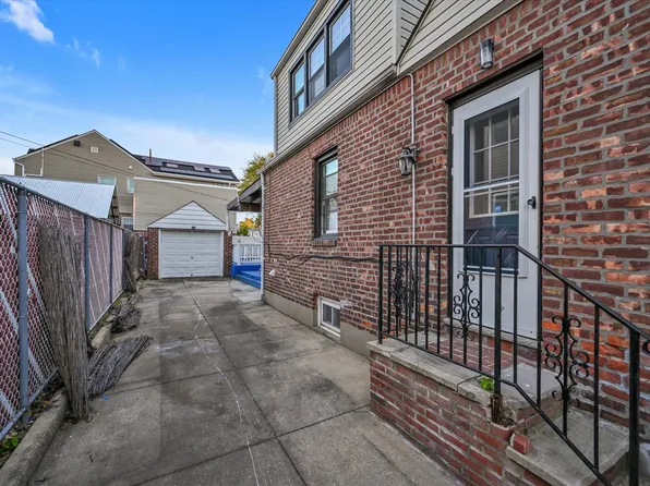 180-14 69th Avenue image 20 of 22