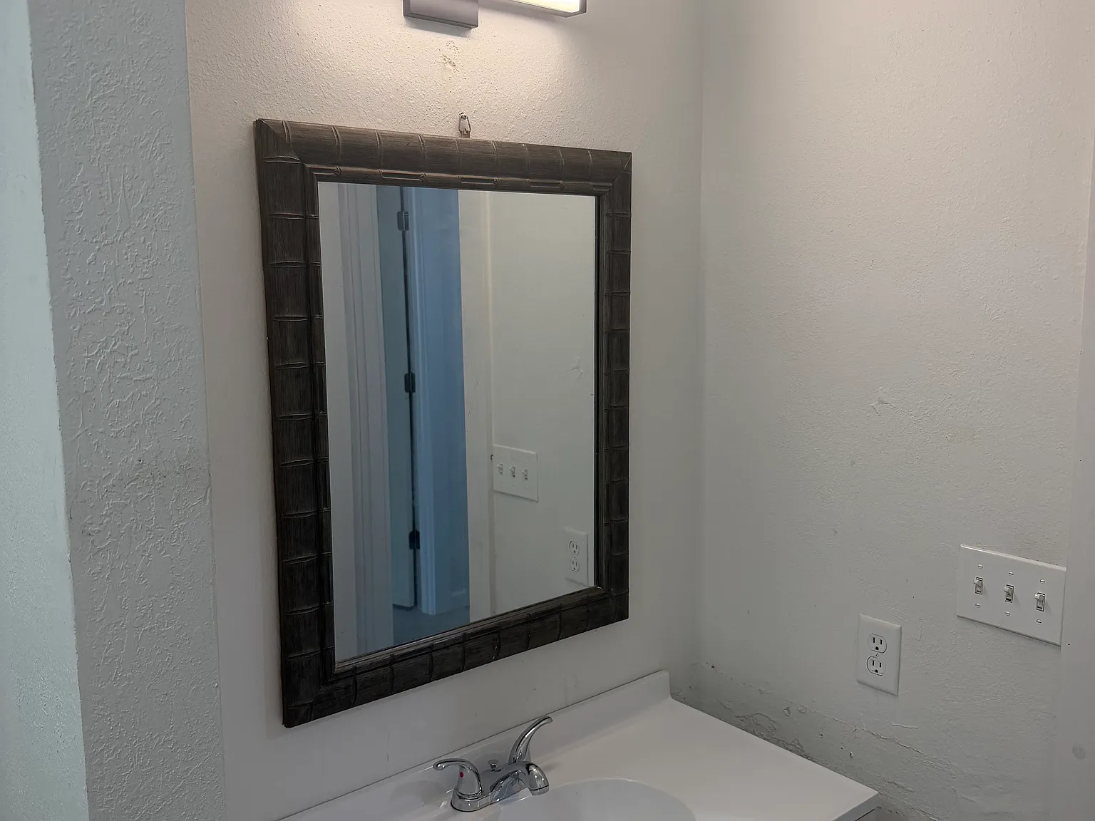 3 bed, 1.5 bath, 1444 sqft, $1,350 — Photo 3