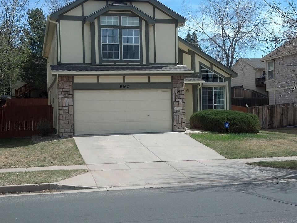 Huge yard for entertainment