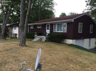 14 Earl St, Bloomville, OH 44818