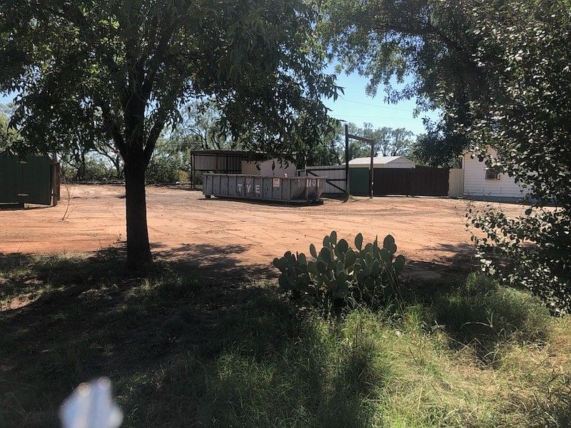 1st image of 118 Indian Creek Dr