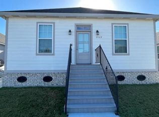3529 Kings Dr, Chalmette, LA 70043