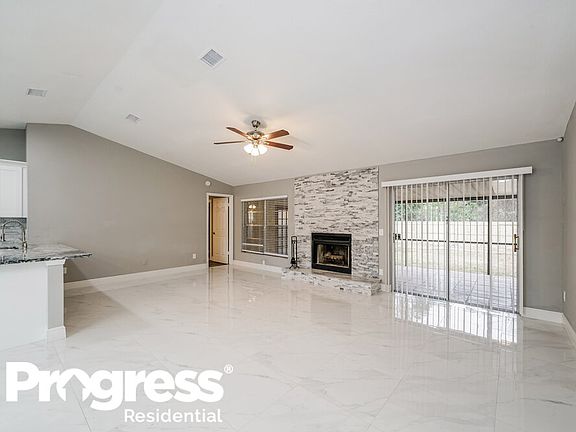 3rd image of 5382 Black Pine Dr