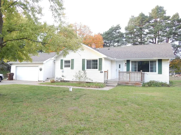 451 Cumings Ct NW, Sparta, MI 49345