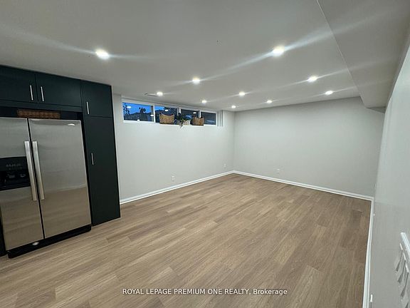 5th image of 50 Faversham Cres #Basement