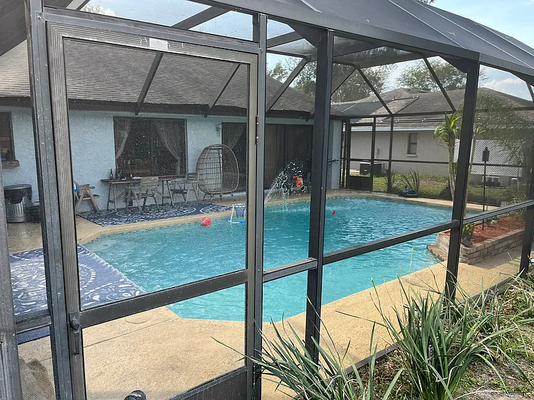 1521 Burning Tree Ln — Photo 18