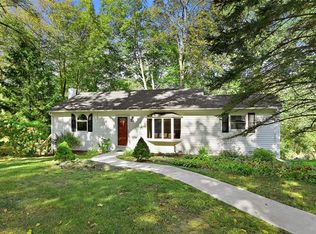 427 Woodland Dr, Mahopac, NY 10541