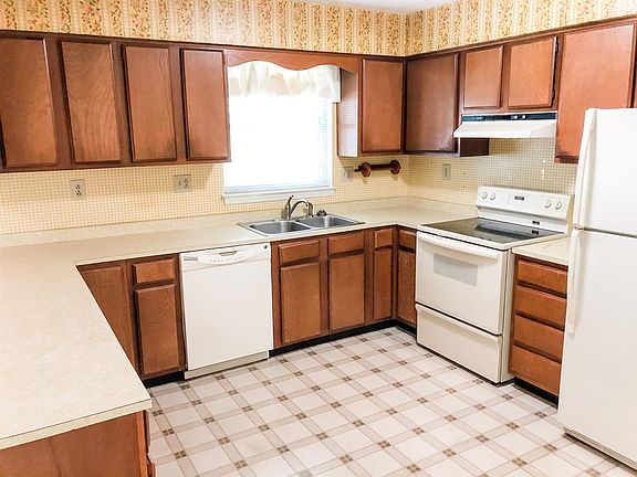 3rd image of 3406 Tisdale Dr