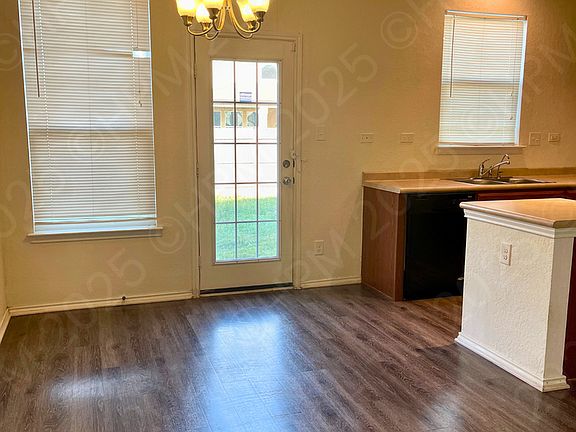 4th image of 1239 Lake Point