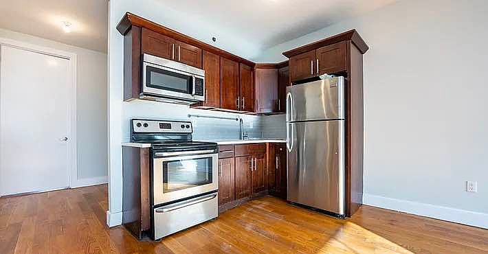 1st image of 33 Meserole St #2