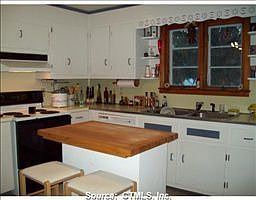 2nd image of 43 Gwen Rd