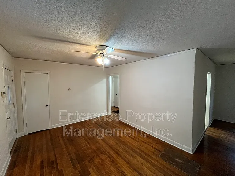 801 Bowen Cir — Photo 5
