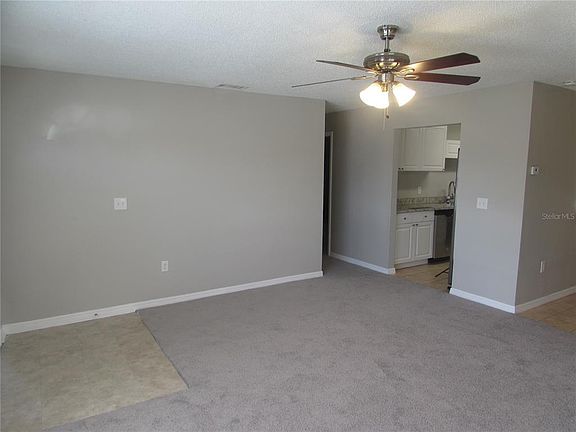 5th image of 2105 15th Ave E