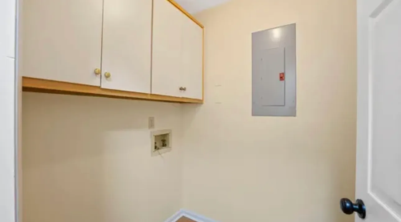 3589 Maryland Cir — Photo 1