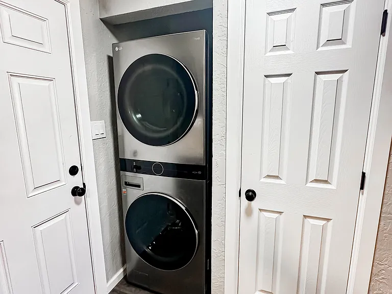 4710 NW Motif Manor Blvd #B — Photo 13