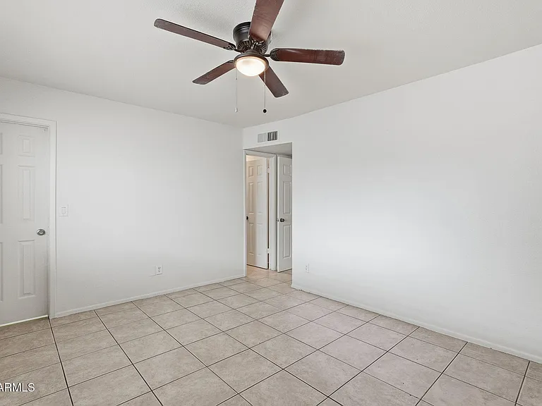 4731 W Paradise Ln — Photo 19