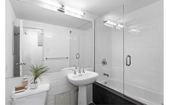 Sold by Douglas Elliman | media 15