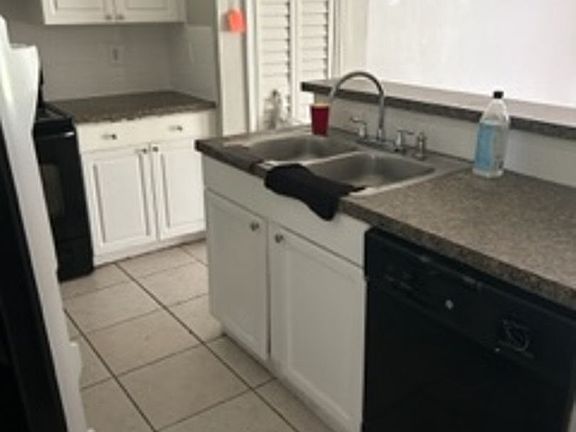 3rd image of 1902 E 136th Ave