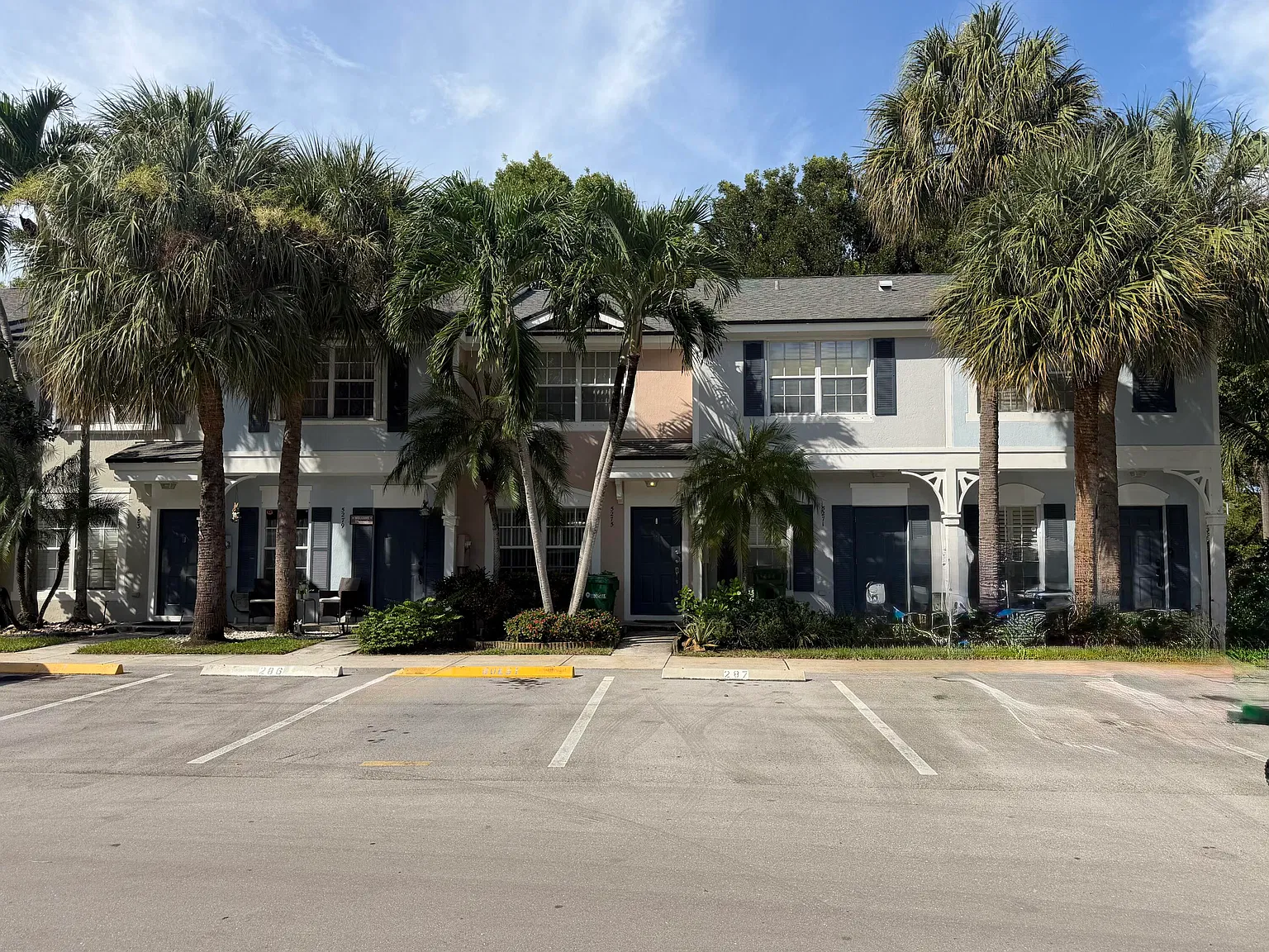 2 bed, 1.5 bath, 1170 sqft, $2,650 — Photo 1
