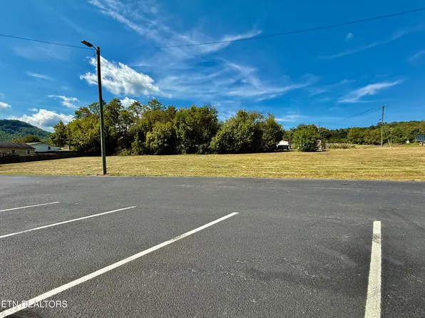 61 Highway E, Maynardville, TN 37807