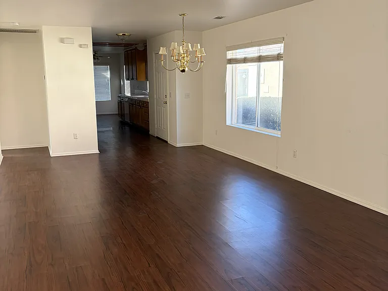 11561 Park Ln — Photo 6