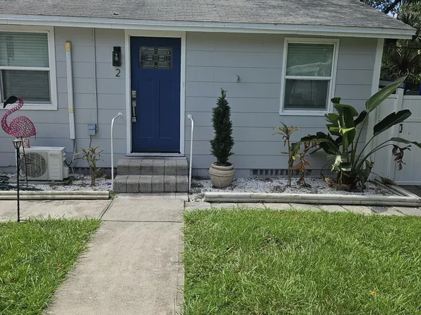 257 14th St NW APT 2, Largo, FL 33770