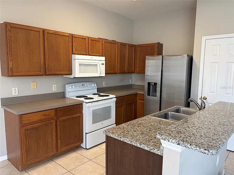 13508 Blue Sunfish Ct — Photo 3