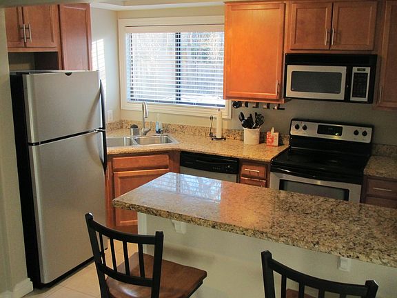 2nd image of 25707 Woodward Ave APT 106