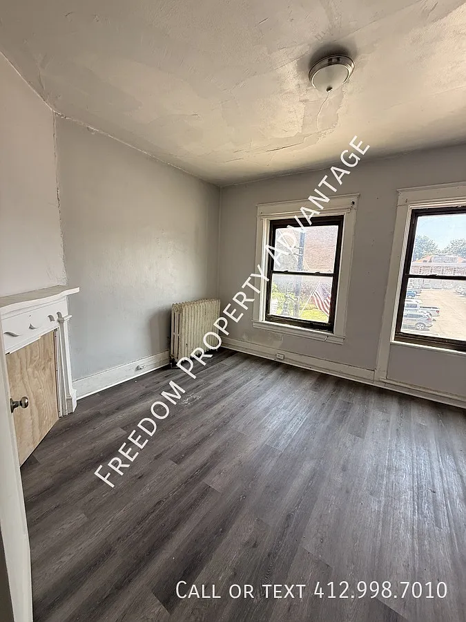 224 N Main St U2 - Butler — Photo 3