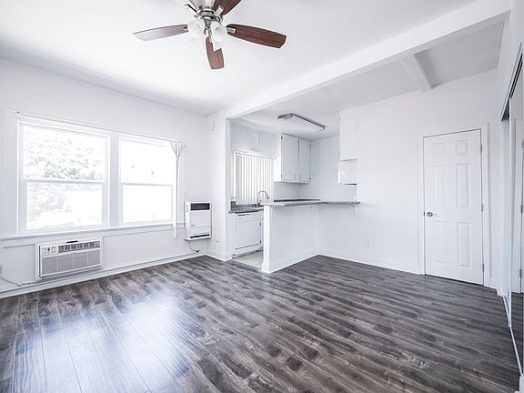 3rd image of 1901 W 3rd St #1913