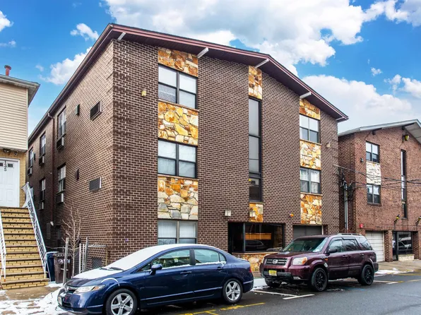 137 71st St APT 2D, Guttenberg, NJ 07093