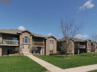 1755 5th St APT 5, Coralville, IA 52241