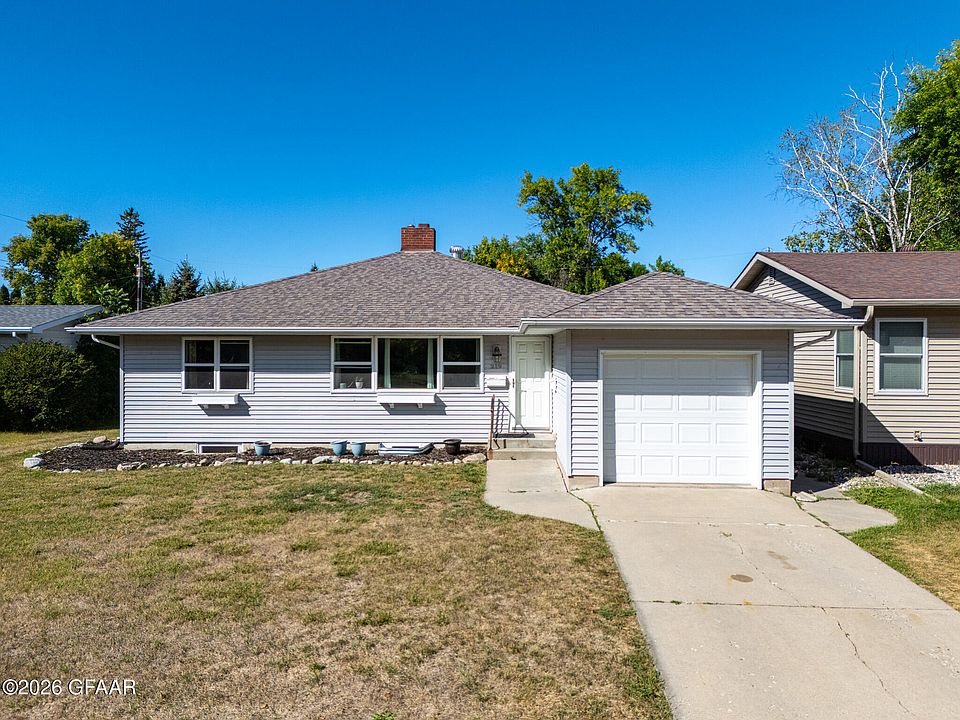 1st image of 219 2nd Ave N
