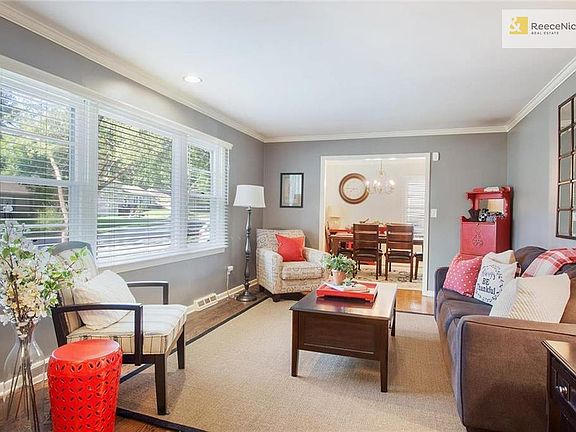 Light and bright, beautiful hardwoods.