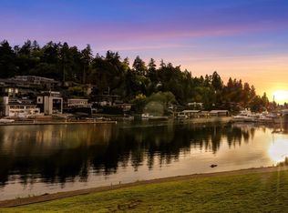101 101st Ave SE APT 202B, Bellevue, WA