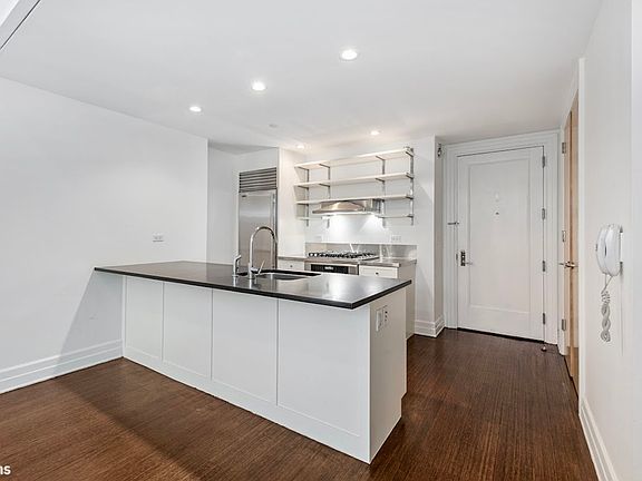 4th image of 110 Livingston St APT 2I