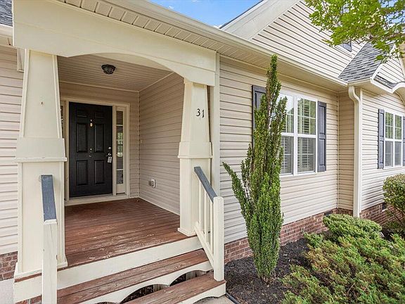 5th image of 31 Brenda Ct