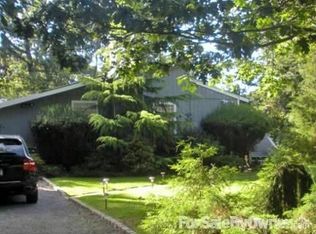 2 Ayrshire Pl, East Hampton, NY 11937