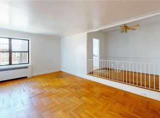30 Clinton Pl APT 5C, New Rochelle, NY 10801